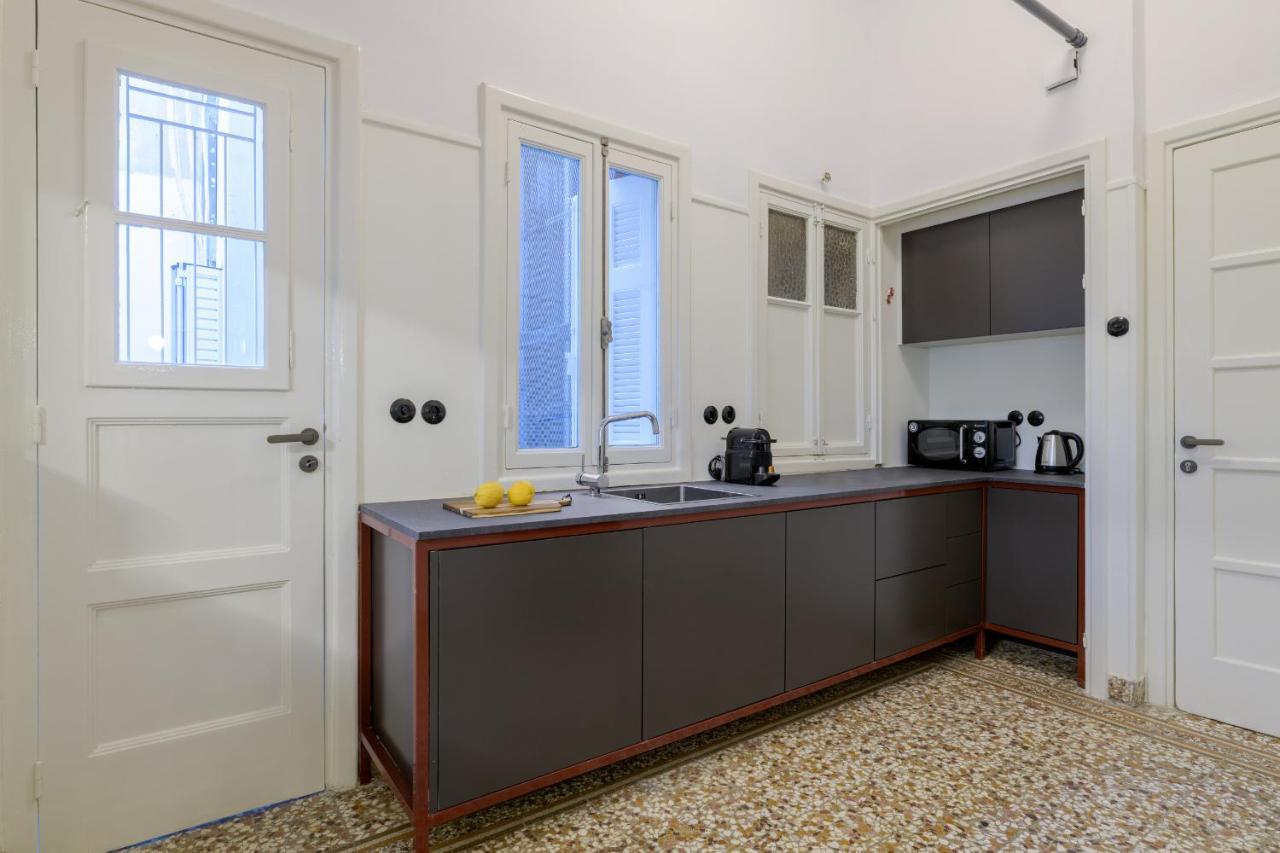Your 4 Bdrm Dream House Acropolis View & Jacuzzi Athènes Extérieur photo